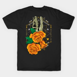 skull roses flowers T-Shirt